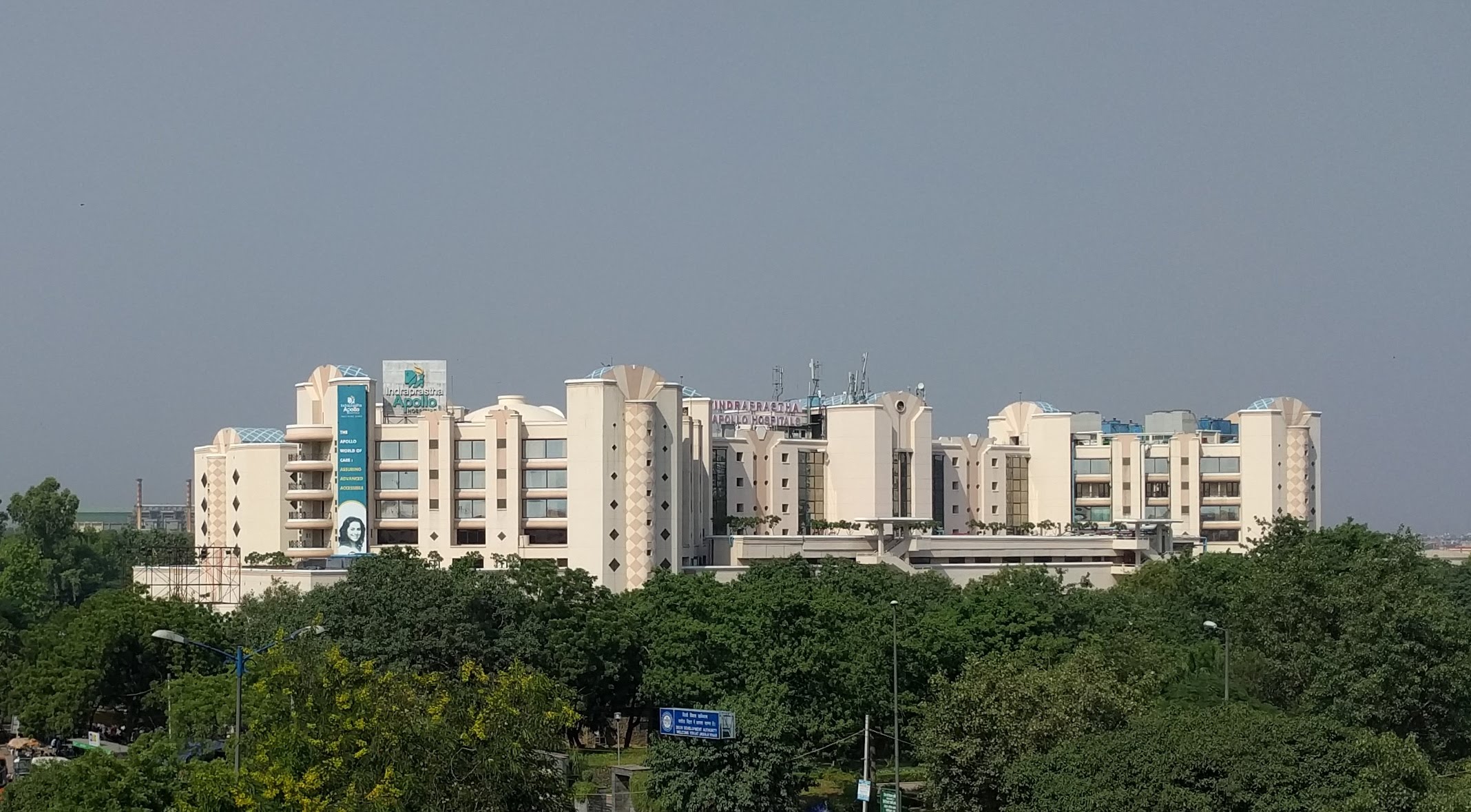 Apollo Hospital building