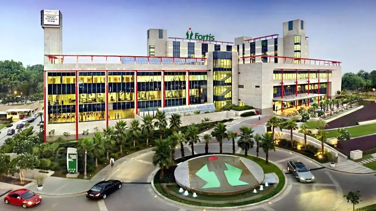 Fortis Memorial Research Institute building